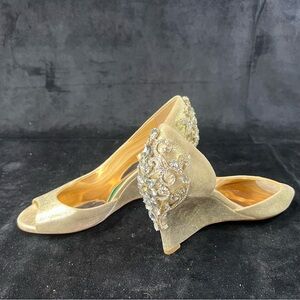 Badgley Mischka Wedge Gold Leather Peep Toe Heels Wedges Rhinestones Women's 7.5